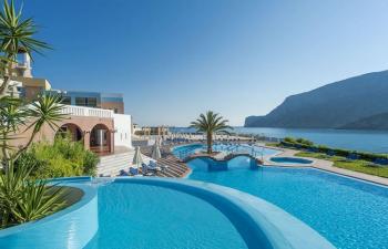 Hotel accommodation for tourists with different interests and wealth